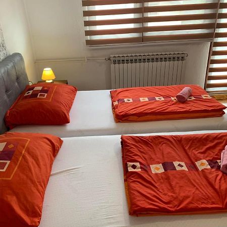 Dubrave Gornje Guest House Husejn מראה חיצוני תמונה