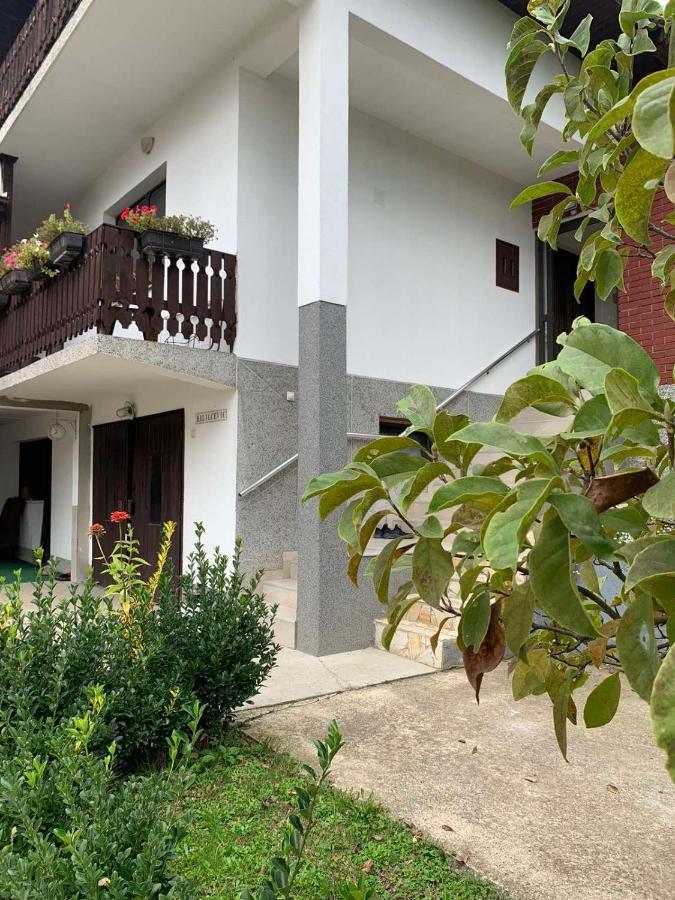 Dubrave Gornje Guest House Husejn מראה חיצוני תמונה